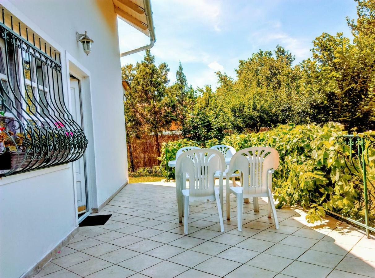 Fesztival Nyaralohaz Apartament *